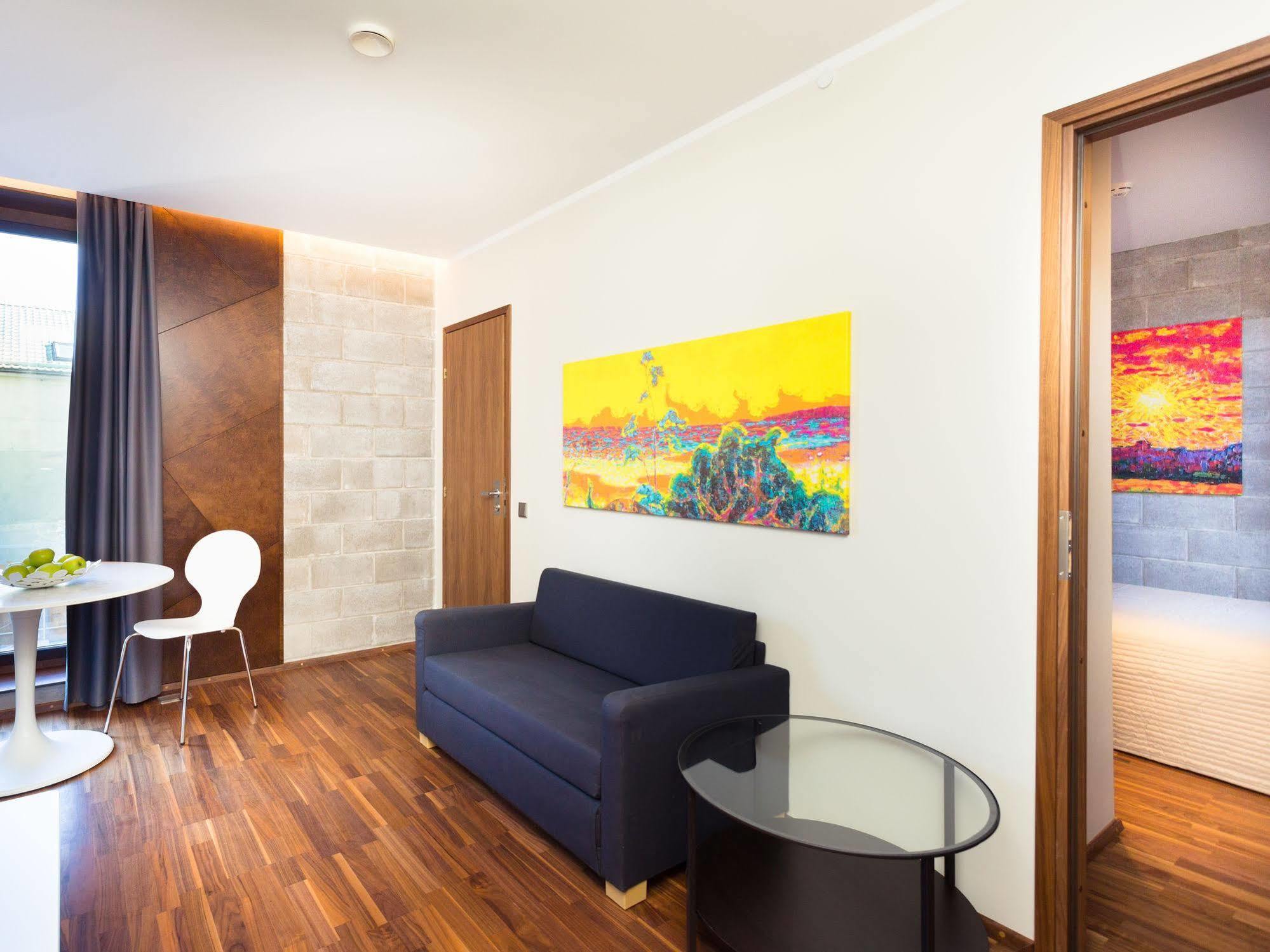 Konrad Old Town Aparthotel ตาร์ตู ภายนอก รูปภาพ
